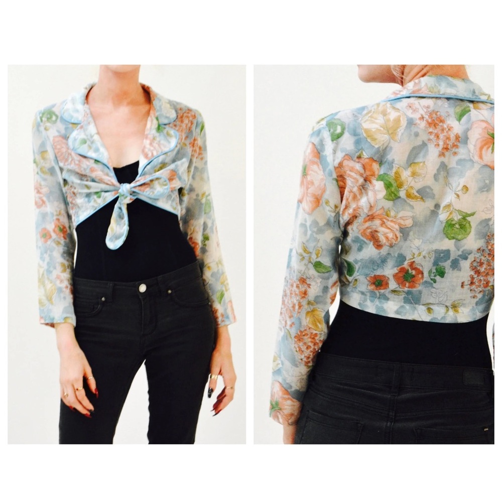 Vintage 70’s Handmade Floral Tie-Front Cropped Longsleeve Top